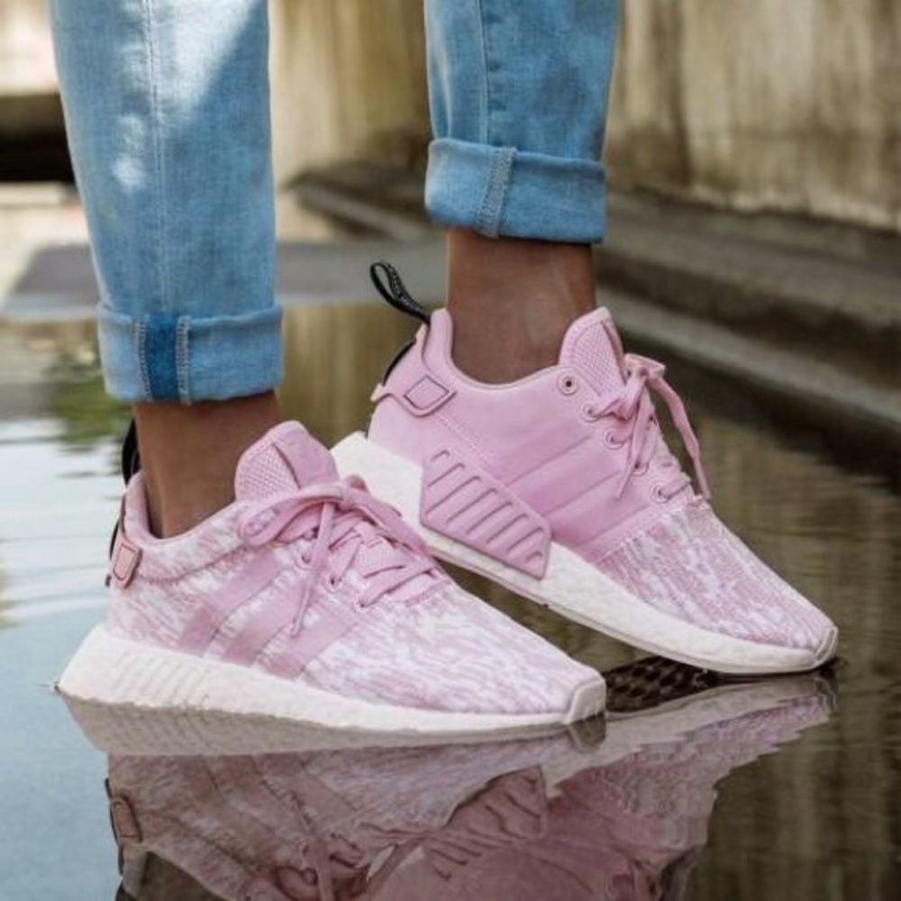 Adidas NMD R2 Pink